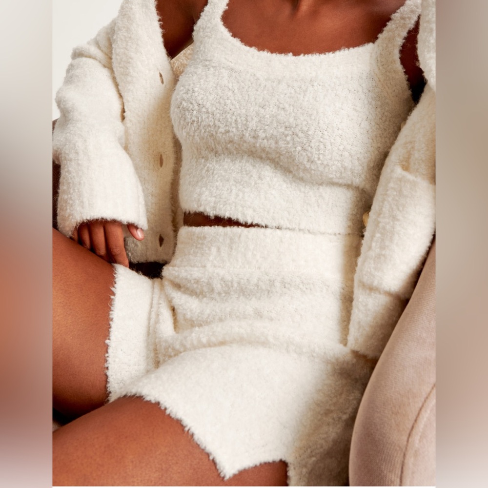 Lounge Boucle Sweater Short | NWT |
